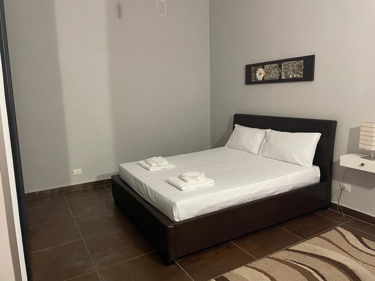 La Casa Di Bea Apartment Лече Екстериор снимка